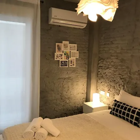 Pequeno Alojamiento Con Mini Piscina - No Climatizada València Exterior photo
