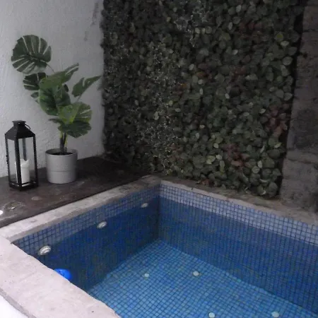 Pequeno Alojamiento Con Mini Piscina - No Climatizada València Exterior photo
