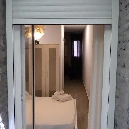 Pequeno Alojamiento Con Mini Piscina - No Climatizada València Exterior photo
