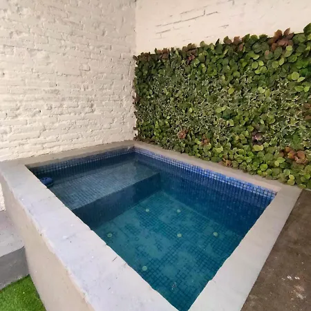 Pequeno Alojamiento Con Mini Piscina - No Climatizada València Exterior photo