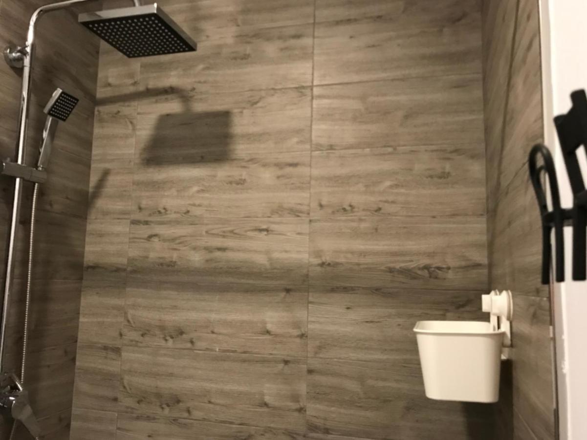 Pequeno Con Mini Piscina - No Climatizada Apartment