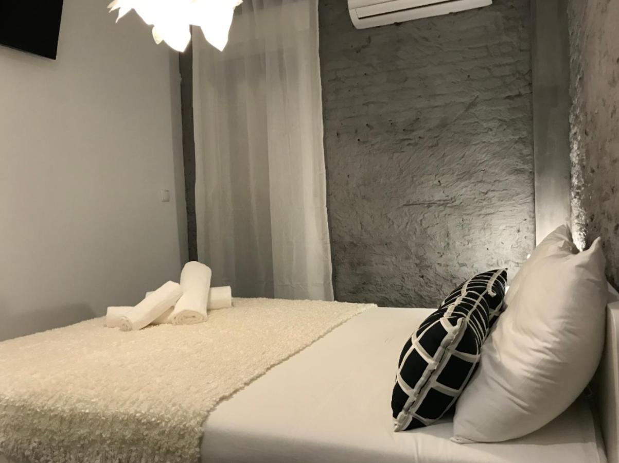 Apartment Pequeno Con Mini Piscina - No Climatizada