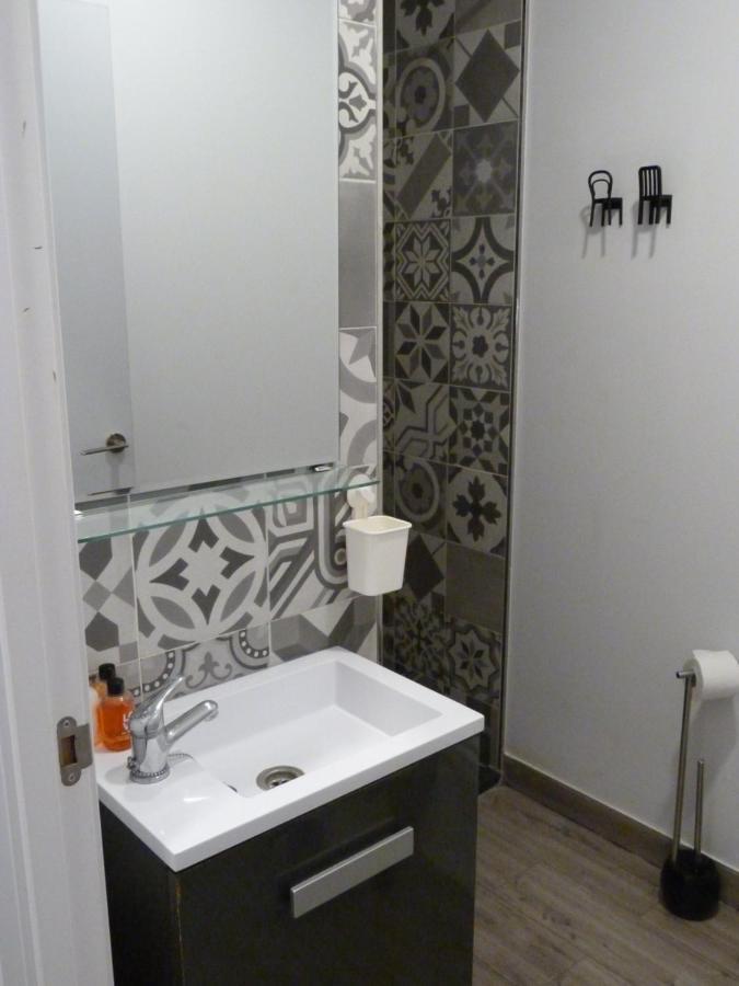 Pequeno Con Mini Piscina - No Climatizada Apartment *