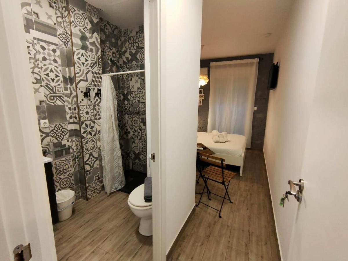 Pequeno Con Mini Piscina - No Climatizada Apartment Valencia